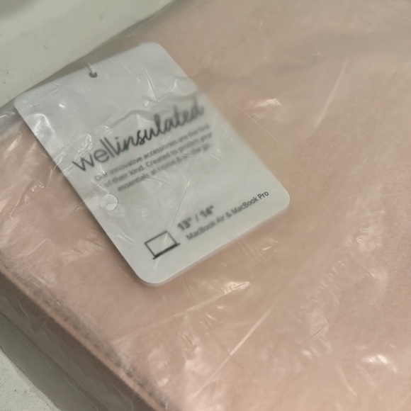 Wellinsulated Performance Tech Case - Picture 6 of 6